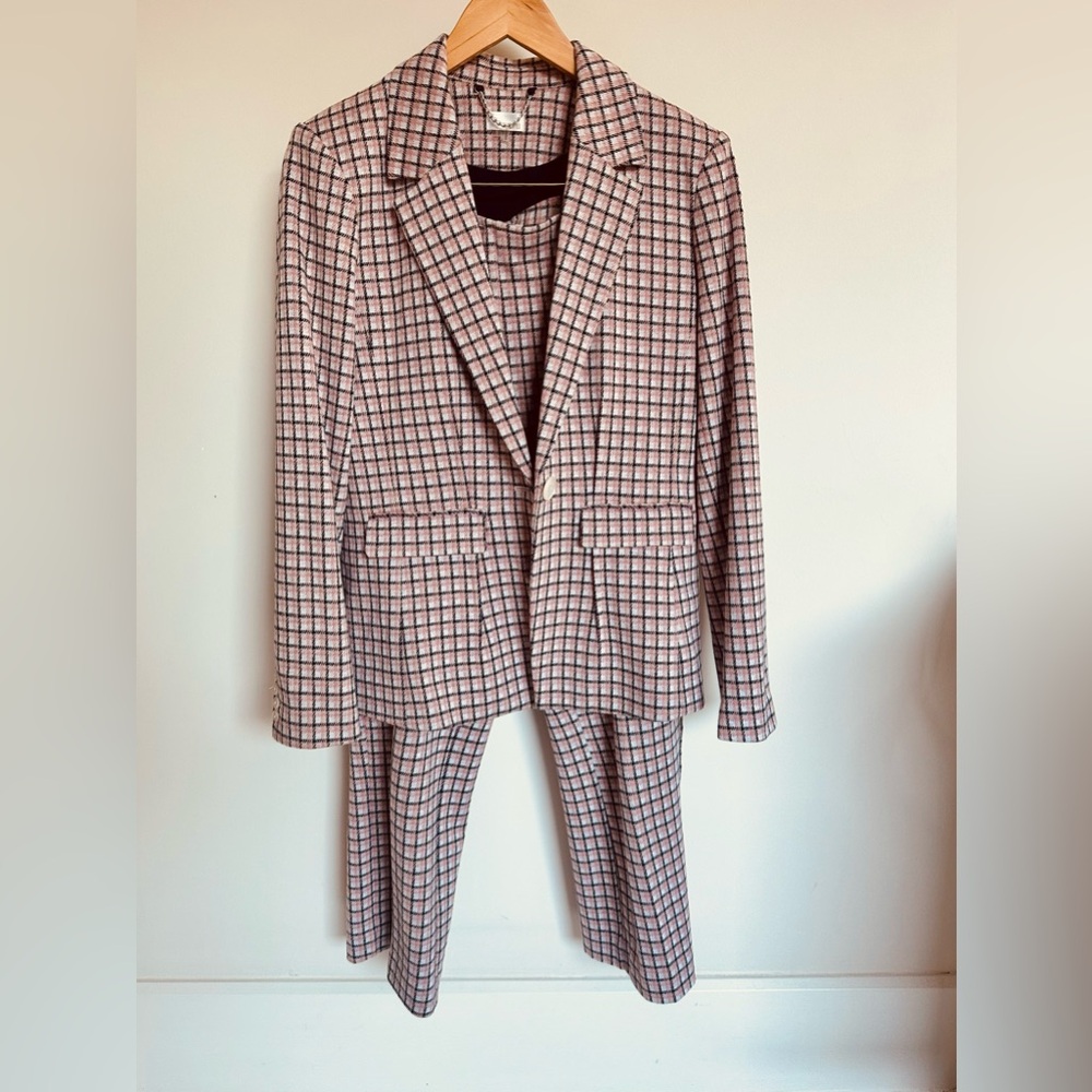 Chic pink and blue plaid suit in stretch cotton blend - perfect for Fall
